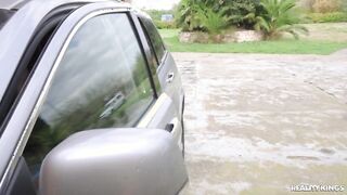 سكس جامد - سكس شرجي في السيارة مع الزوج